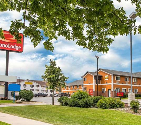 Econo Lodge - Cedar Rapids, IA