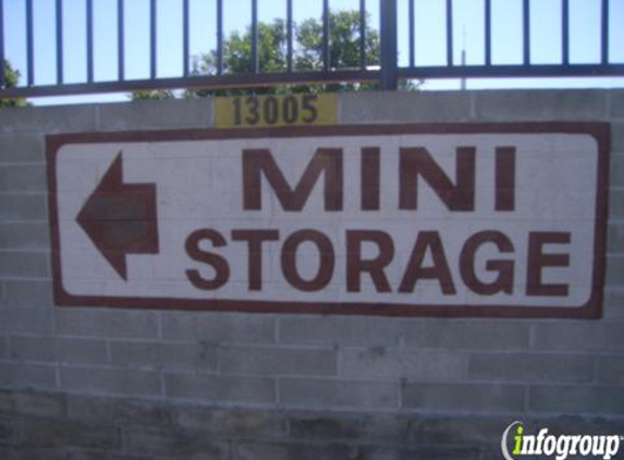 Personal Storage - North Hollywood, CA