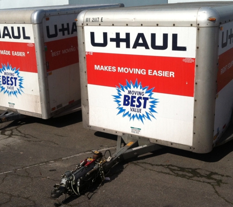 U-Haul Moving & Storage at Chambers & I-70 - Denver, CO