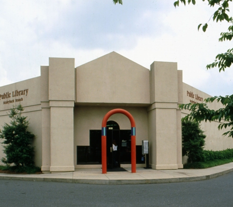 Charlotte Mecklenburg Library - Scaleybark - Charlotte, NC