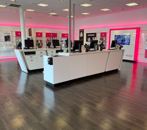 T-Mobile - Fresno, CA