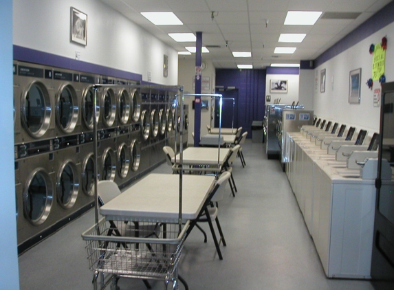 Wash Tub Laundromat - Sherwood, OR