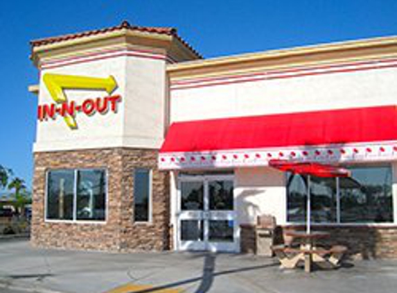 In-N-Out Burger - El Centro, CA