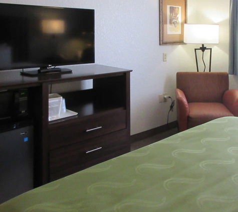 Quality Inn & Suites West - Pueblo West, CO