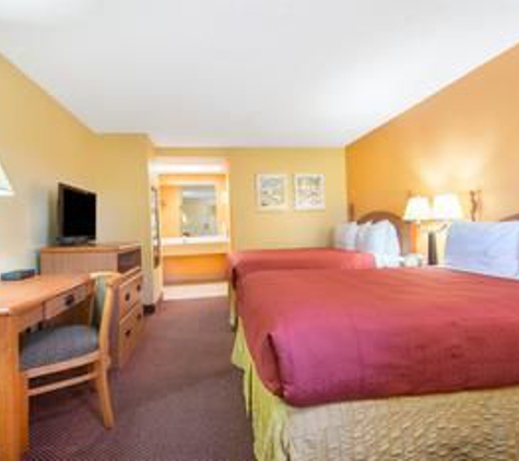 Days Inn - Opelika, AL