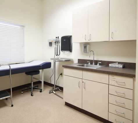 MedPost Urgent Care - El Paso, TX. MedPost exam table