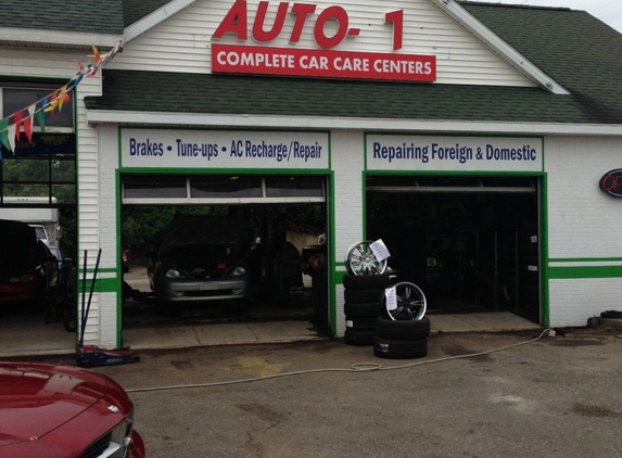 Auto One Glass & Accessories - Ypsilanti, MI