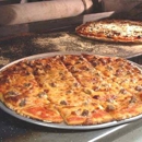 Primos Chicago Pizza - Pizza