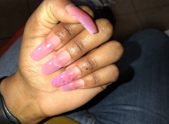 Luxury Nails - Lithia Springs, GA