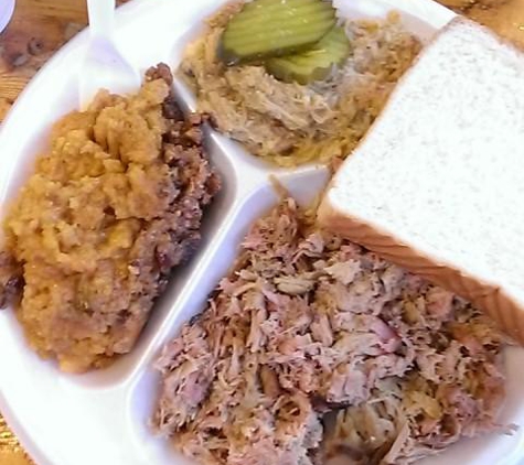 Henry's Smokehouse - Greenville, SC