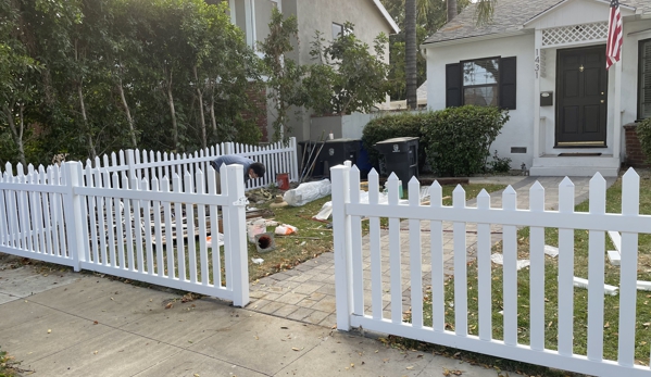 Speedy Vinyl Fence - North Hollywood, CA