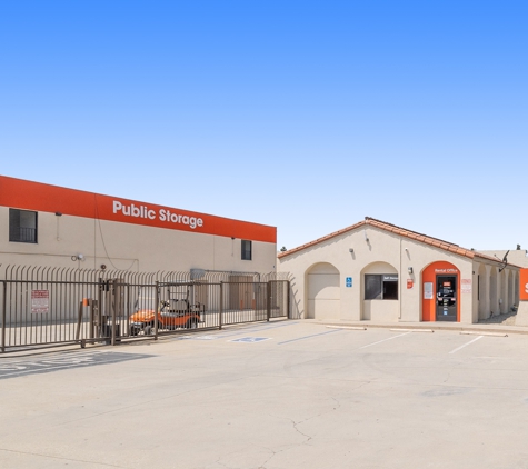 Public Storage - Duarte, CA