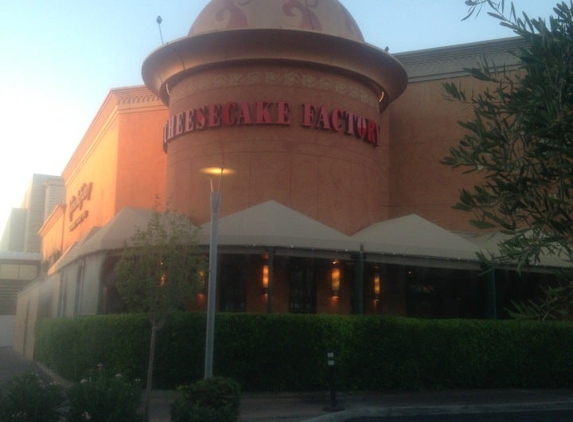 The Cheesecake Factory - Phoenix, AZ