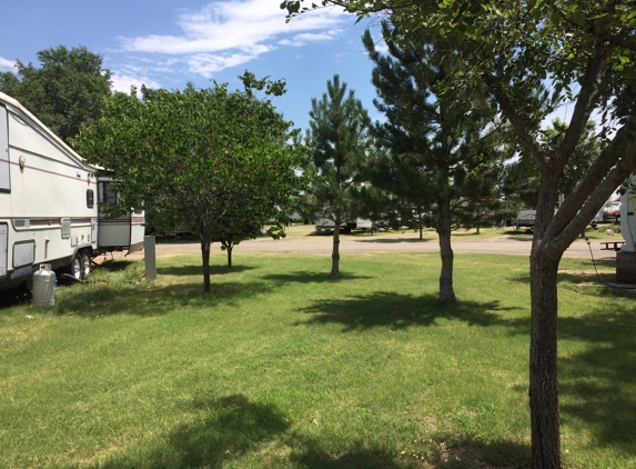 Seven Pines RV Park - Guymon, OK