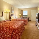 Days Inn by Wyndham Gulfport - Motels