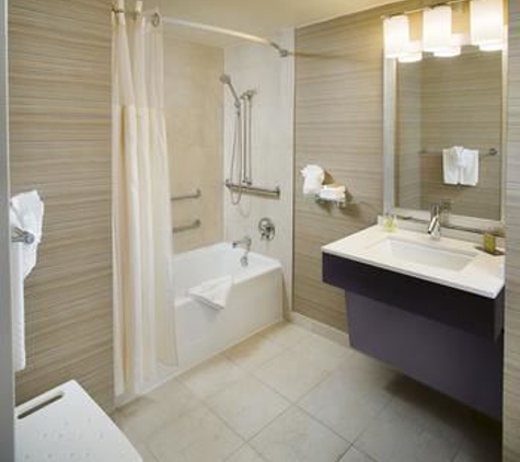 DoubleTree by Hilton Hotel Baltimore - BWI Airport - Linthicum, MD