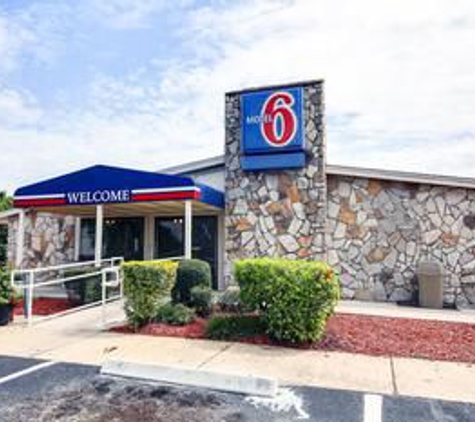 Motel 6 - Palm Bay, FL