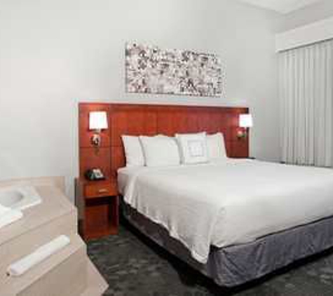 Courtyard by Marriott - Charlotte, NC