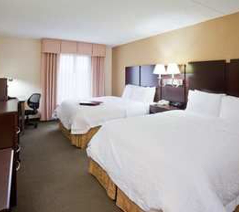 Hampton Inn & Suites Lino Lakes - Lino Lakes, MN