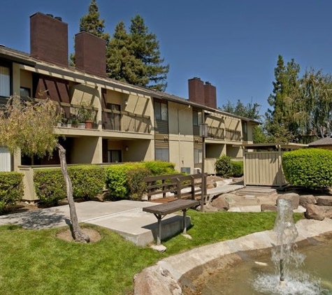 Park Lakewood Apartments - Modesto, CA