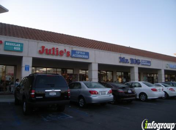 Julie's Gifts & Accessories - Carson, CA