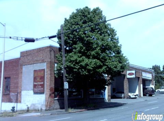 Holman's Body & Fender Shop - Seattle, WA