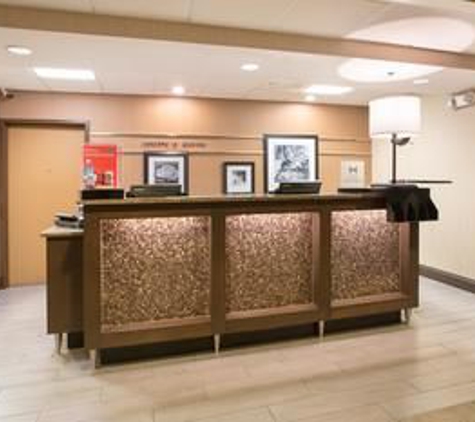 Hampton Inn Denver-International Airport - Denver, CO