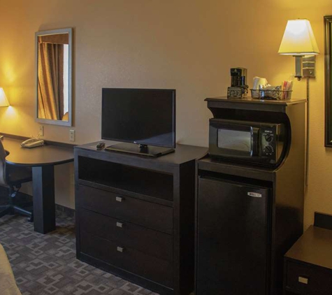 Hampton Inn & Suites-Knoxville/North I-75 - Knoxville, TN