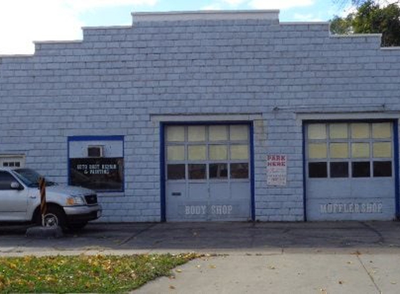 Steve's Auto Body - Beloit, WI