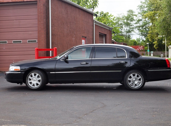 Long Island Elite Limousines - Saint James, NY