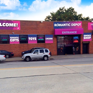 Romantic Depot Mega Store Bronx NYC - Bronx, NY