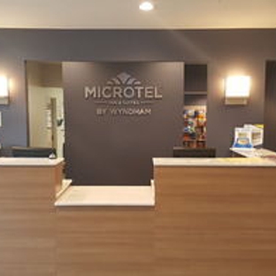 Microtel Inn & Suites by Wyndham Bentonville - Bentonville, AR