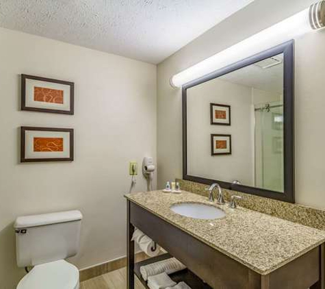 Comfort Inn - Independence, OH