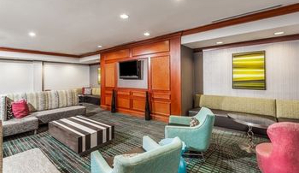 Residence Inn Orlando Airport - Orlando, FL