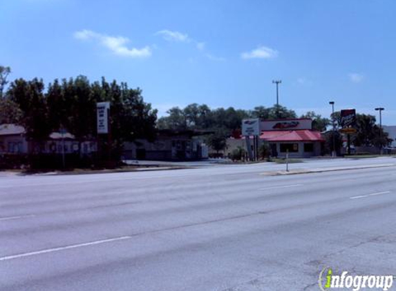 U-Haul Neighborhood Dealer - Saint Petersburg, FL