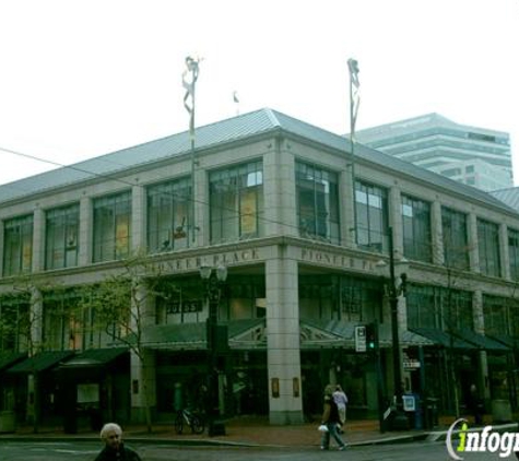 Apple Pioneer Place - Portland, OR