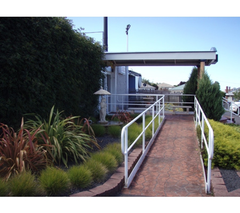 Top Of The Town Hotel/Motel - Upper Burnie, TAS