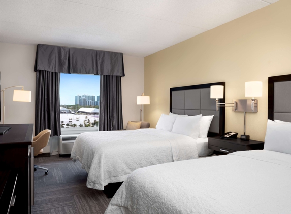 Hampton Inn Hallandale Beach Aventura - Hallandale Beach, FL