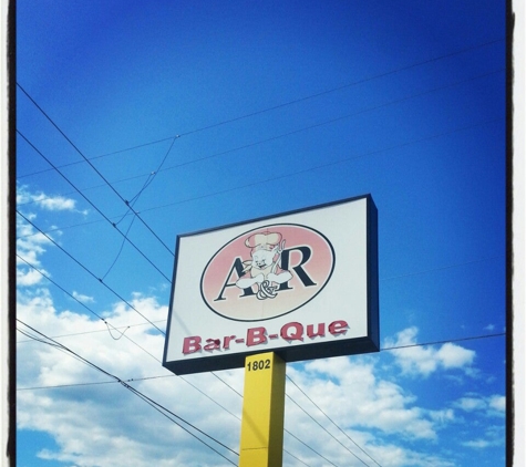 A&R Bar-B-Que - Memphis, TN