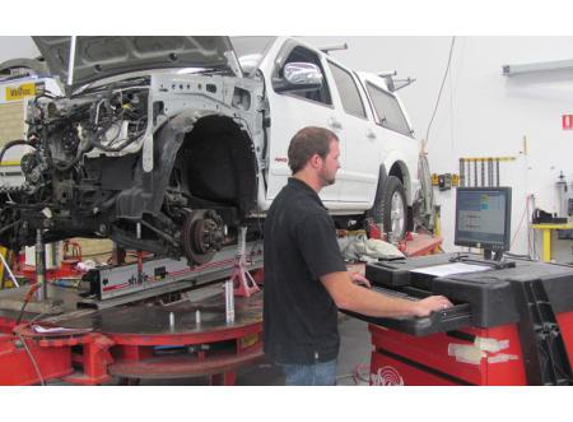 J & M Smash Repairs - Malaga, WA