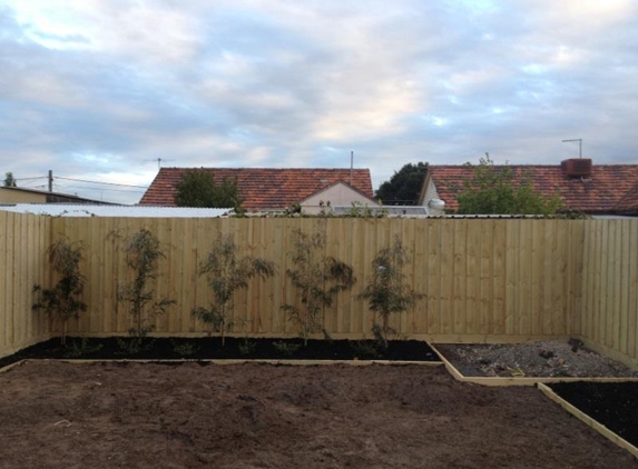 Competitive Fencing & Repairs - Maddingley, VIC