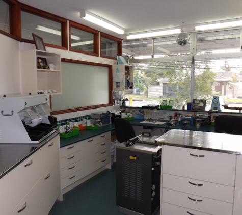 Paul Franco Denture Clinic - Broadbeach Waters, QLD