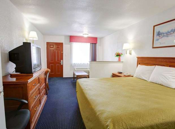 Econo Lodge - Temple, TX