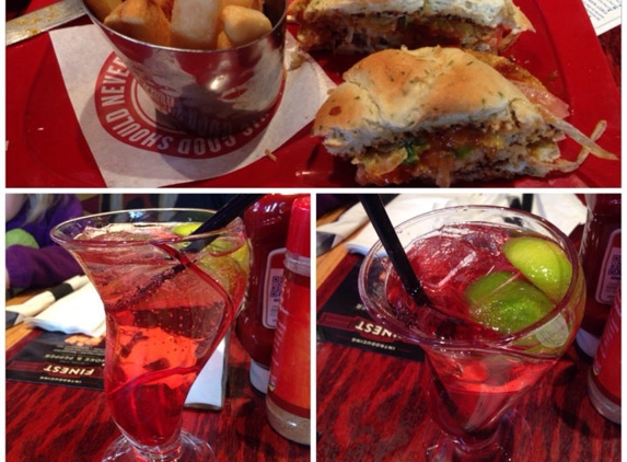 Red Robin Gourmet Burgers - Plymouth, MA