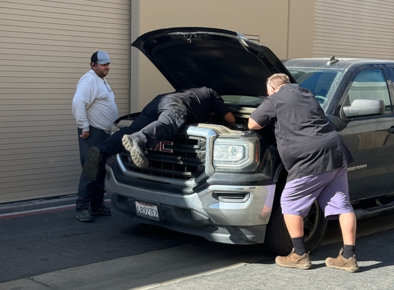 Steve's Quik N Tires & Auto Repair - Murrieta, CA