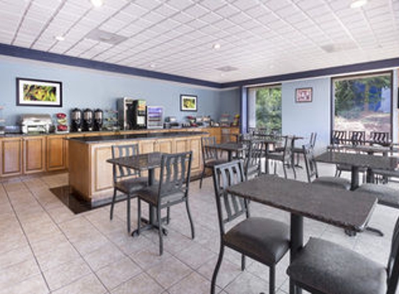 Wingate by Wyndham Athens Near Downtown - Athens, GA