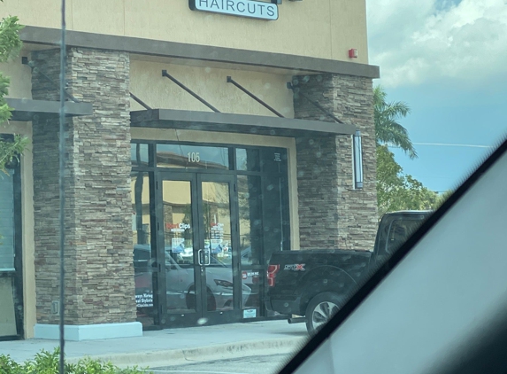 Sport Clips - Hollywood, FL