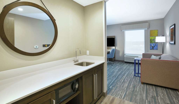 Hampton Inn & Suites Grandville Grand Rapids South - Grandville, MI