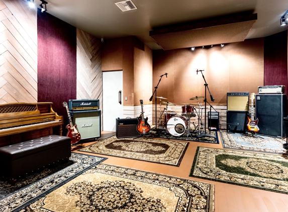 Summit Rehearsal and Recording Studios - Pasadena, CA