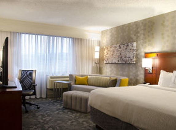 Courtyard by Marriott - Waterbury, CT